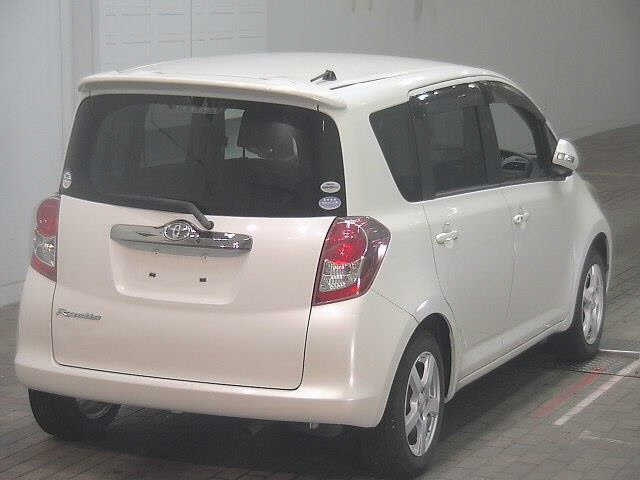 TOYOTA RACTIS 2010