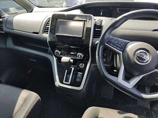 NISSAN SERENA 2017