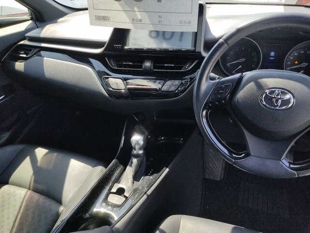TOYOTA C-HR 2017