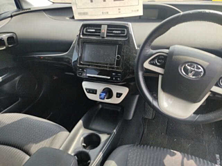 TOYOTA PRIUS 2016