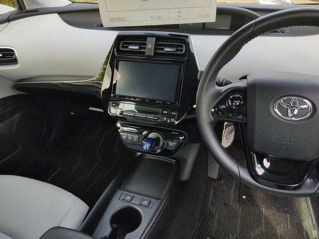 TOYOTA PRIUS 2020