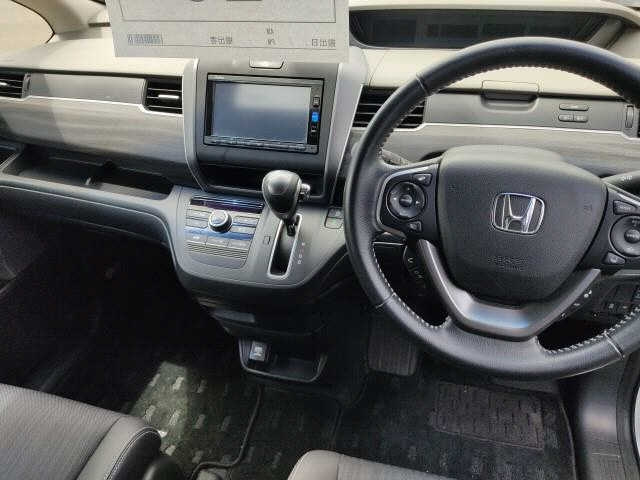 HONDA FREED 2017