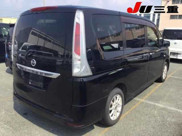 NISSAN SERENA 2011