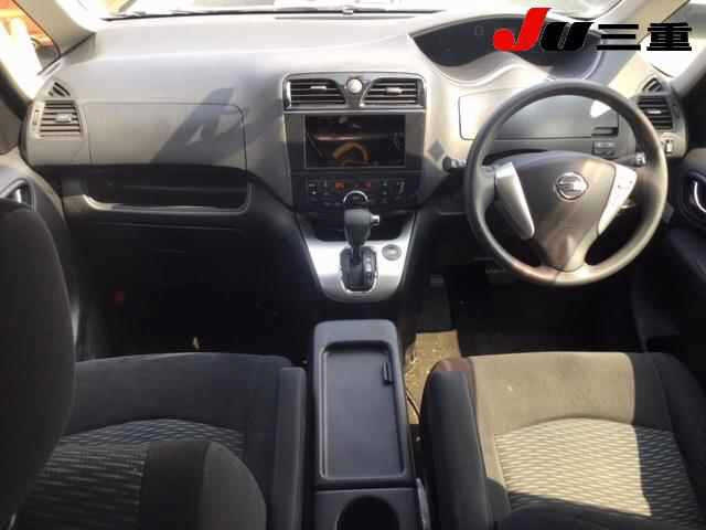 NISSAN SERENA 2011