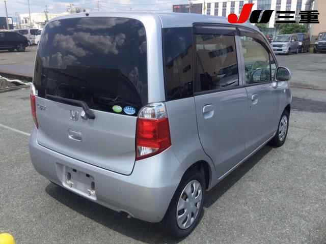 HONDA LIFE 2011