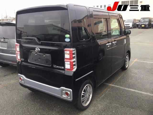 DAIHATSU WAKE 2014