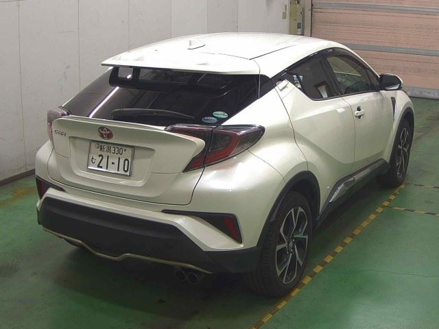 TOYOTA C-HR 2016