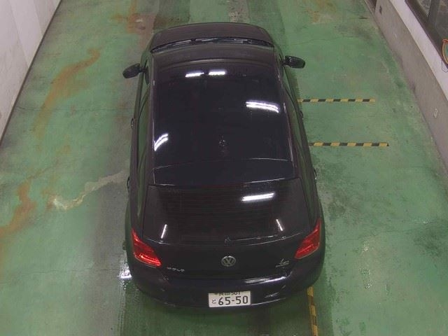VOLKSWAGEN POLO 2012