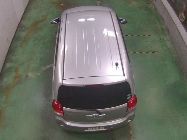 TOYOTA PORTE 2015