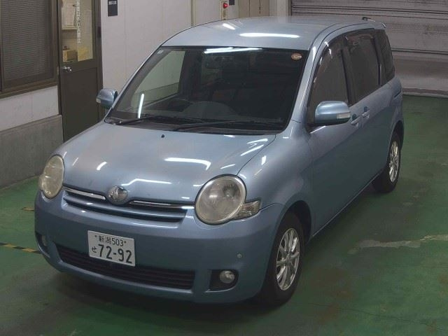 TOYOTA SIENTA 2012
