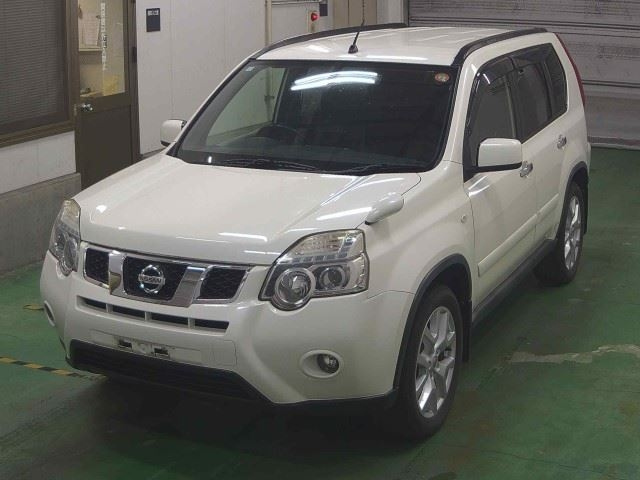NISSAN X-TRAIL 2013