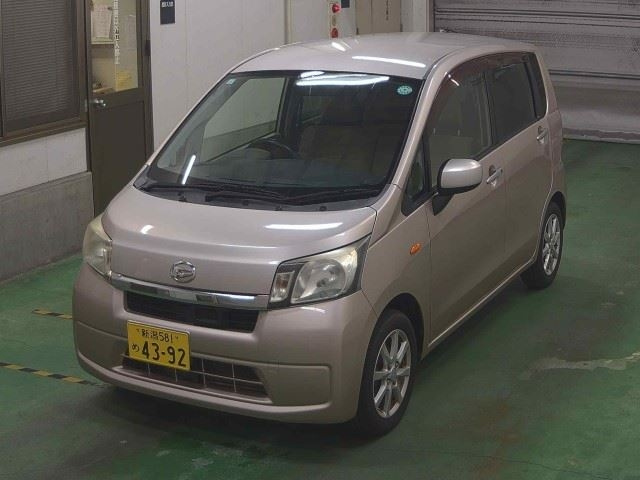 DAIHATSU MOVE 2013