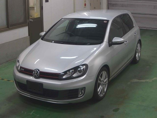 VOLKSWAGEN GOLF 2012