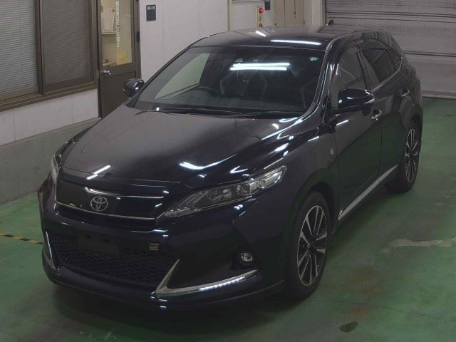 TOYOTA HARRIER 2018
