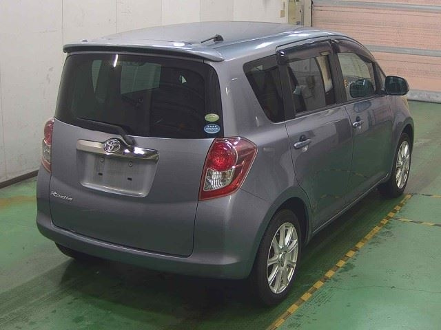 TOYOTA RACTIS 2010