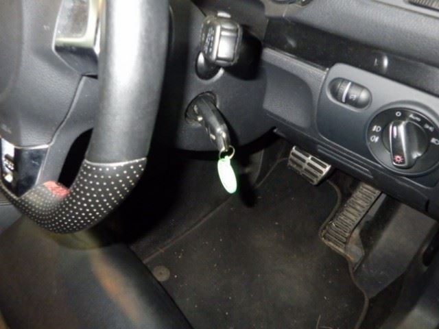 VOLKSWAGEN GOLF 2012