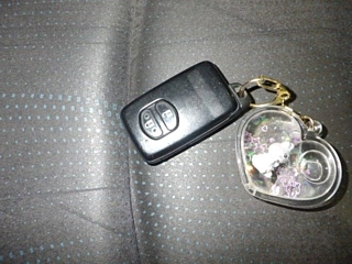 TOYOTA PRIUS ALPHA 2012