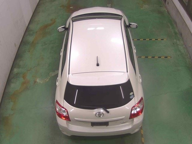 TOYOTA AURIS 2010