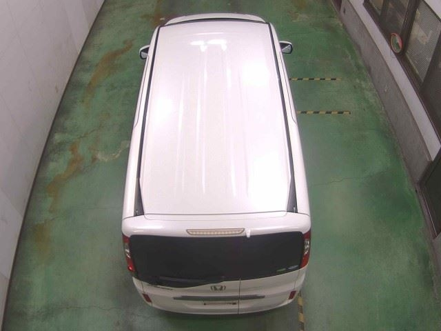 HONDA STEP WAGON 2016