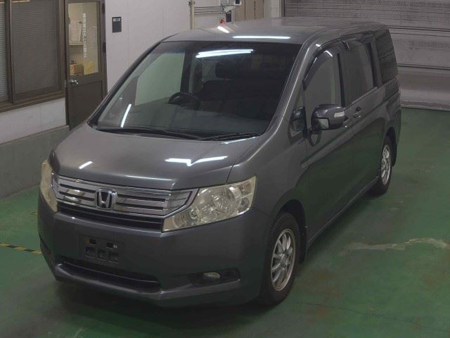 HONDA STEP WAGON 2010