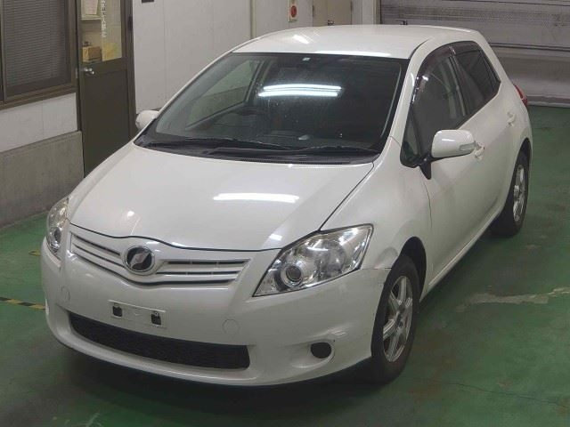 TOYOTA AURIS 2010