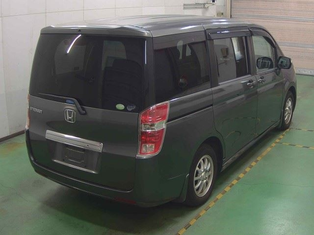 HONDA STEP WAGON 2010