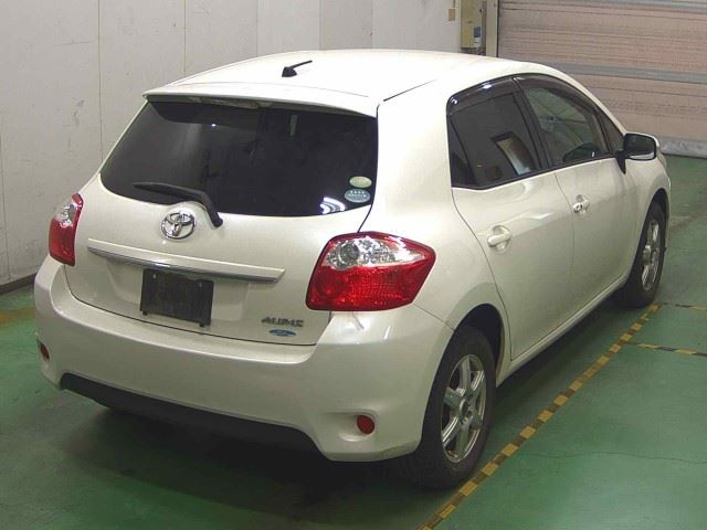 TOYOTA AURIS 2010
