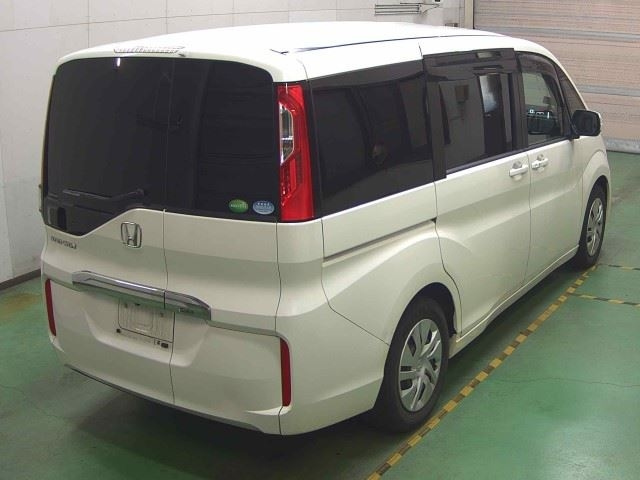 HONDA STEP WAGON 2016