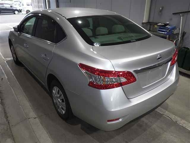 NISSAN SYLPHY 2018