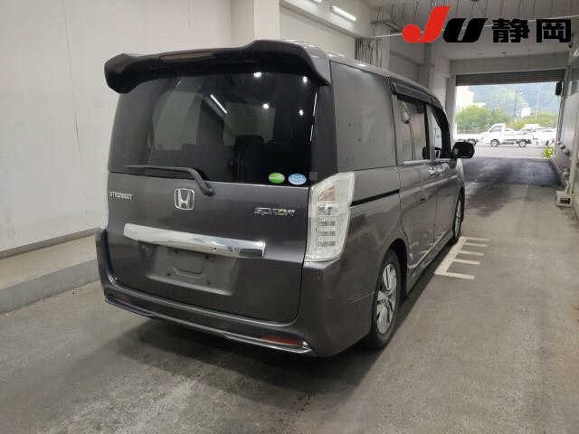 HONDA STEP WAGON 2014