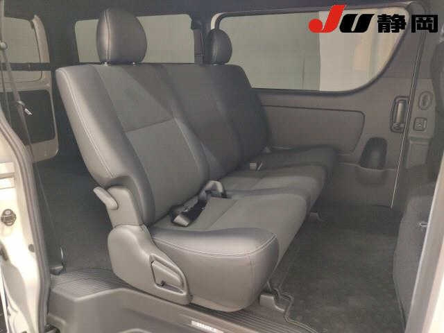 TOYOTA HIACE VAN 2023