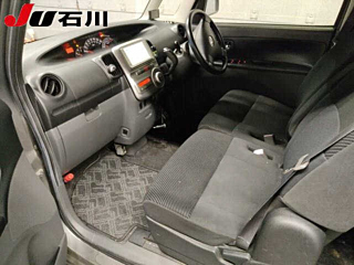 DAIHATSU TANTO 2008