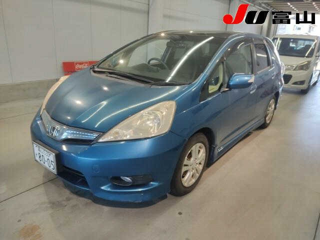 HONDA FIT SHUTTLE 2011