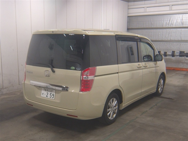 HONDA STEP WAGON 2012