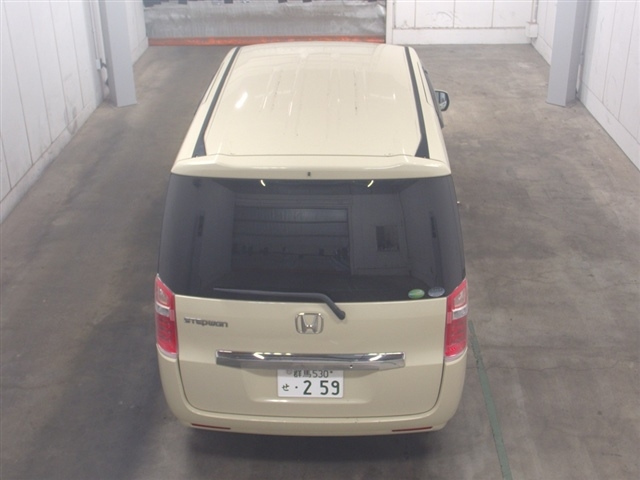 HONDA STEP WAGON 2012