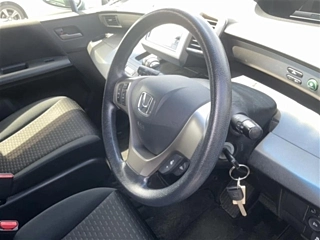 HONDA FREED 2013