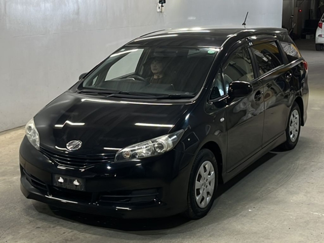 TOYOTA WISH 2011