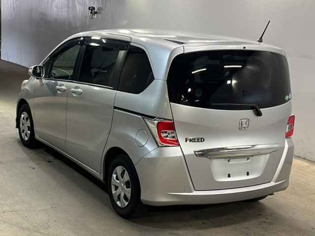 HONDA FREED 2014