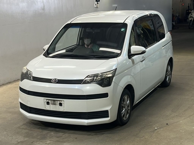 TOYOTA SPADE 2014