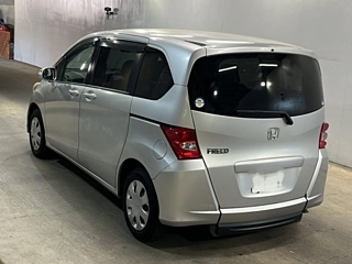 HONDA FREED 2009