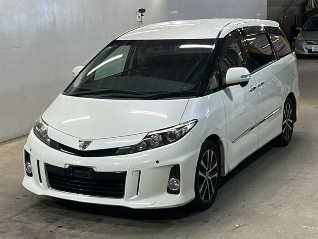 TOYOTA ESTIMA 2015