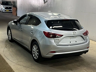 MAZDA AXELA 2018