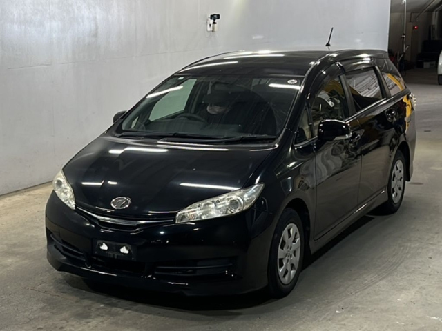 TOYOTA WISH 2016