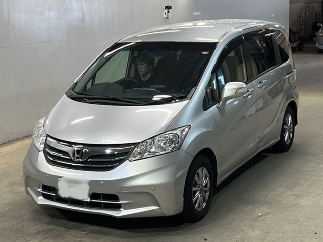 HONDA FREED 2012