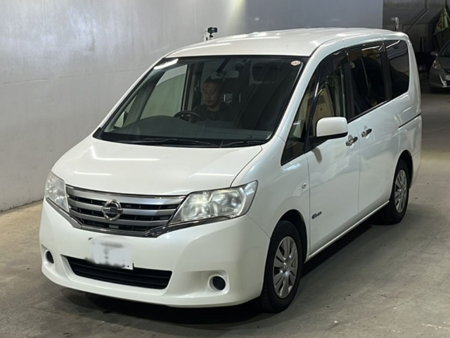 NISSAN SERENA 2013