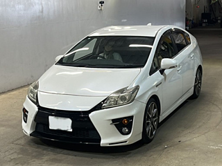TOYOTA PRIUS 2013
