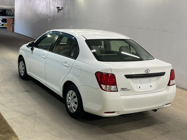 TOYOTA COROLLA AXIO 2015
