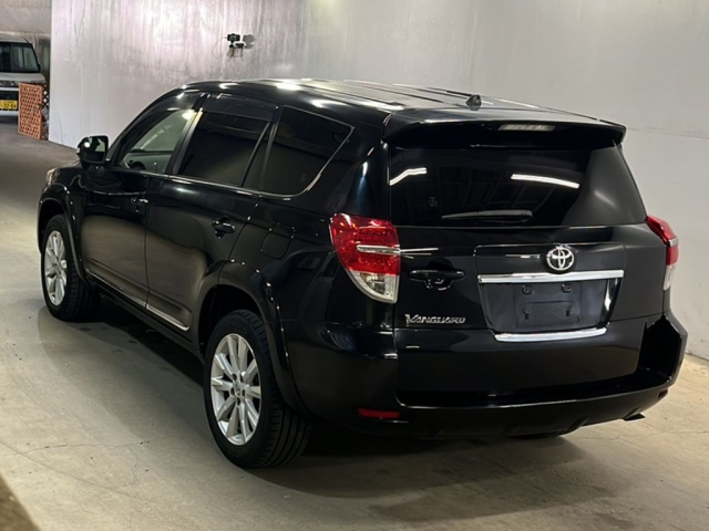 TOYOTA VANGUARD 2013
