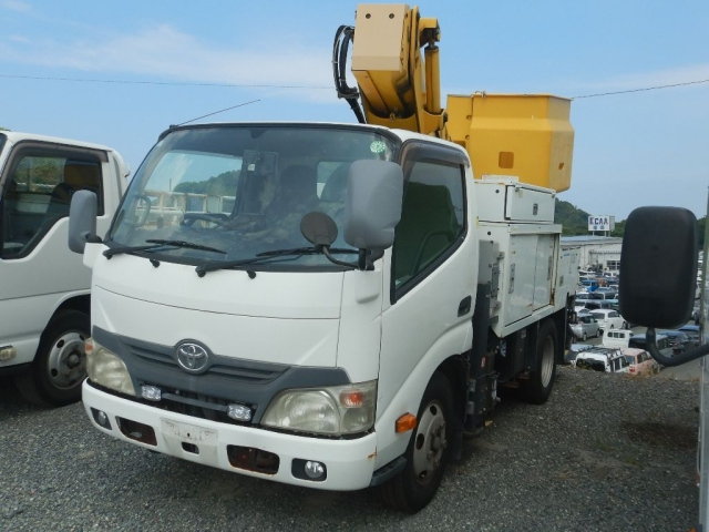 TOYOTA DYNA 2012