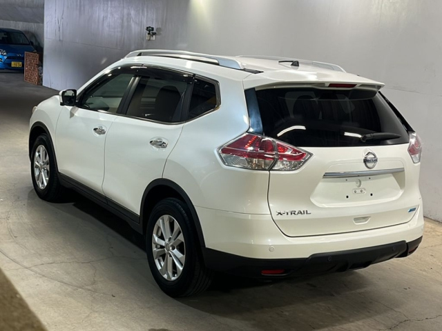 NISSAN X-TRAIL 2016